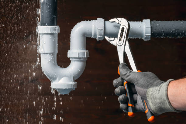 Professional Drain Cleaning technician working in Newburg, MO